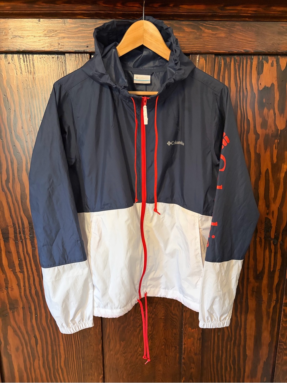 Columbia Women’s Navy & White Windbreaker Jacket